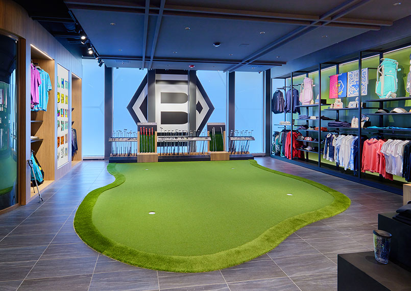 image of a SYNLawn putting green inside a store