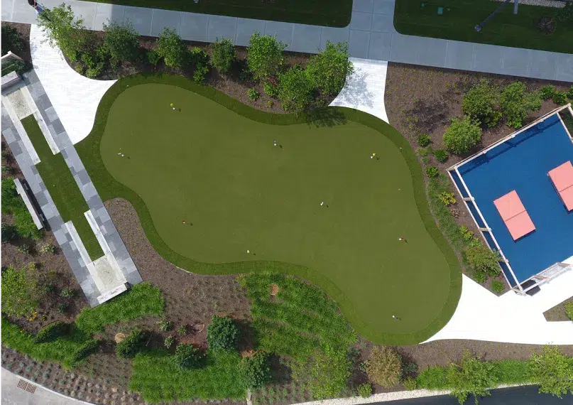 image of ariel view of a synlawn putting green