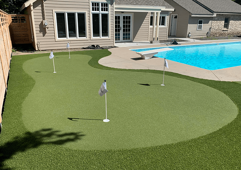 Rogers Bocce and Putting Green