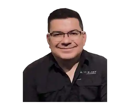 Roberto Mora