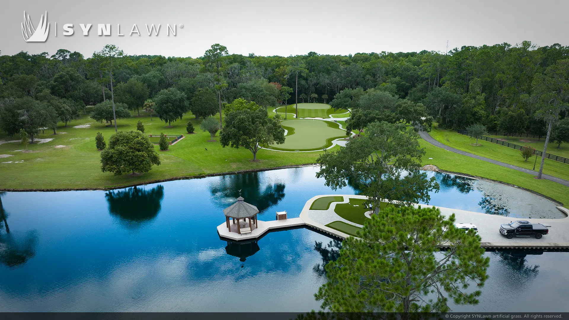 Image of SYNLawn Golf custom putting green at Deer Creek Jacksonville FL aerial view